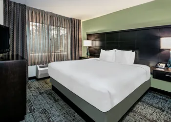 Staybridge Suites Lubbock - University Area by IHG hotel thumbnail 4