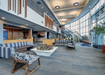 Dimond Center Hotel hotel thumbnail 3