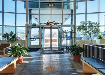 Dimond Center Hotel hotel thumbnail 4