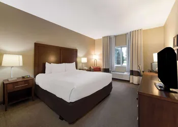 Comfort Inn Wichita East hotel thumbnail 7