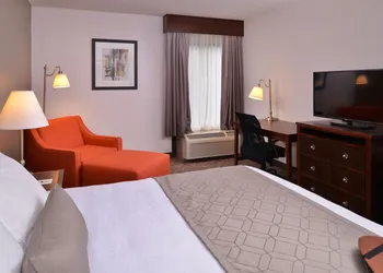 Best Western Plus Wichita West Airport Inn hotel thumbnail 3