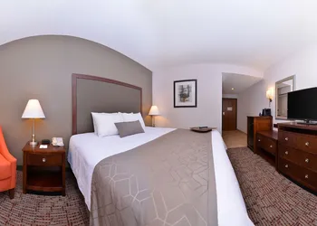 Best Western Plus Wichita West Airport Inn hotel thumbnail 8