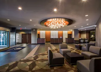 DoubleTree by Hilton Hotel Wichita Airport hotel thumbnail 5