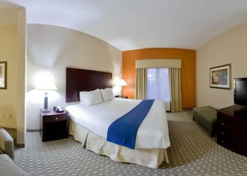 Holiday Inn Express McDonough by IHG hotel thumbnail 3