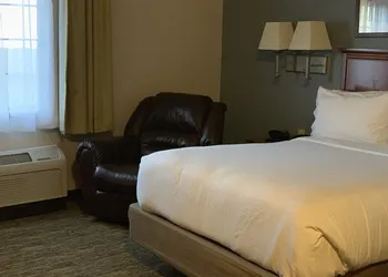 Candlewood Suites Augusta by IHG hotel thumbnail 4