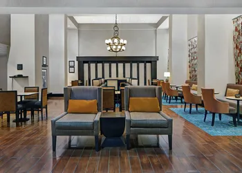 Hampton Inn & Suites Augusta West hotel thumbnail 2