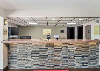 Econo Lodge Augusta, Downtown hotel thumbnail 2
