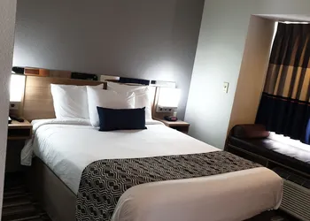 Microtel Inn & Suites by Wyndham Augusta/Riverwatch hotel thumbnail 8