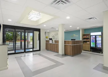 Baymont by Wyndham Grovetown Augusta hotel thumbnail 5