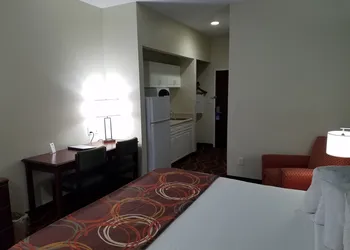 Baymont by Wyndham Grovetown Augusta hotel thumbnail 6