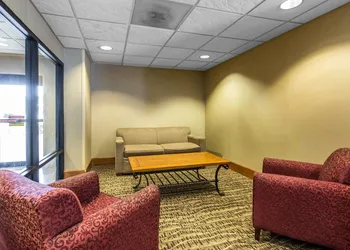 Comfort Inn & Suites Thomson hotel thumbnail 4