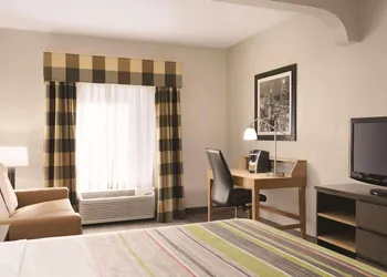 Country Inn & Suites by Radisson, Griffin, GA hotel thumbnail 7