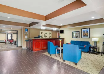 Comfort Inn & Suites Griffin North hotel thumbnail 2