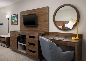 Hampton Inn Laredo hotel thumbnail 6