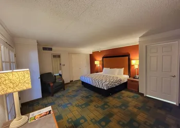 La Quinta Inn by Wyndham Amarillo West Medical Center hotel thumbnail 5