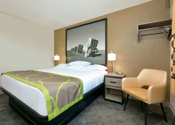 Super 8 by Wyndham Amarillo hotel thumbnail 5