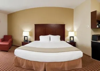 Holiday Inn Express Amarillo South by IHG hotel thumbnail 4