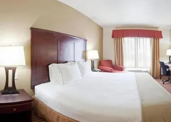 Holiday Inn Express Amarillo South by IHG hotel thumbnail 6