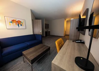 Holiday Inn Express Hotel & Suites Canyon by IHG hotel thumbnail 5