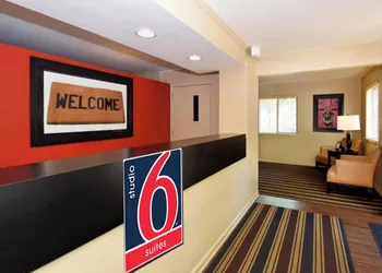 Studio 6 Extended Stay Washington, D.C. Gaithersburg South MD hotel thumbnail 3