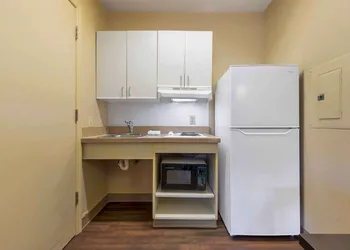 Extended Stay America Suites Washington DC Germantown Town C hotel thumbnail 8