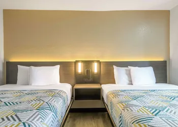 Motel 6 Columbus, GA – Columbus Airport hotel thumbnail 4
