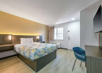 Motel 6 Columbus, GA – Columbus Airport hotel thumbnail 8