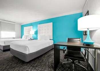 Howard Johnson by Wyndham Columbus Fort Moore hotel thumbnail 8