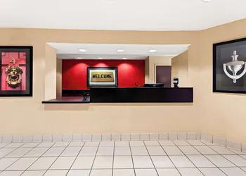 Suburban Studios Columbus Fort Benning Area hotel thumbnail 3