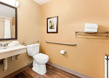 Suburban Studios Columbus Fort Benning Area hotel thumbnail 7