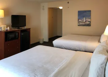 Clarion Hotel & Conference Center Toms River hotel thumbnail 5