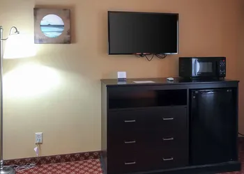 Clarion Hotel & Conference Center Toms River hotel thumbnail 6