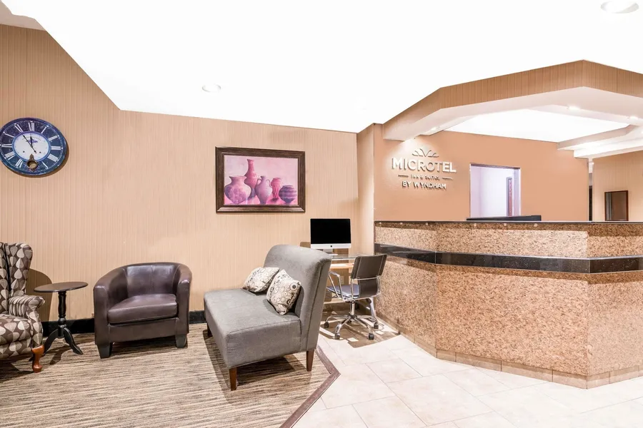Microtel Inn & Suites by Wyndham Rochester North Mayo Clinic hotel detail image 2