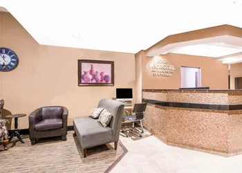 Microtel Inn & Suites by Wyndham Rochester North Mayo Clinic hotel thumbnail 2