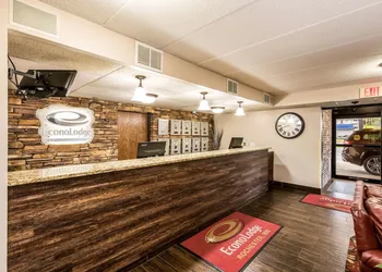 Econo Lodge Mayo Clinic Area hotel thumbnail 2