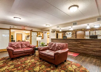Econo Lodge Mayo Clinic Area hotel thumbnail 3