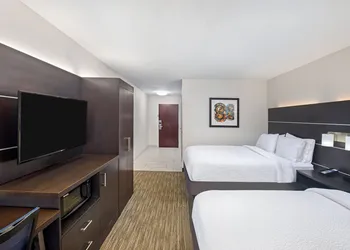 Holiday Inn Express & Suites Locust Grove by IHG hotel thumbnail 7