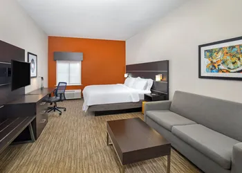 Holiday Inn Express & Suites Locust Grove by IHG hotel thumbnail 8