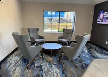 Days Inn by Wyndham McDonough hotel thumbnail 2