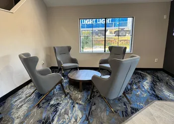 Days Inn by Wyndham McDonough hotel thumbnail 3