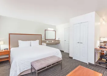 Hawthorn Suites by Wyndham Victorville hotel thumbnail 8