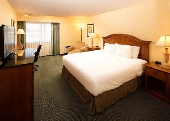 Red Lion Hotel Wenatchee City Center hotel thumbnail 7