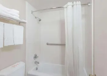 Tri City Inn hotel thumbnail 5