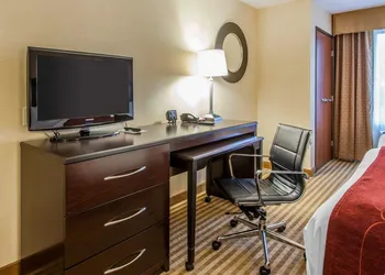 Comfort Suites Wenatchee Leavenworth hotel thumbnail 7