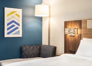 Holiday Inn Express Bowling Green by IHG hotel thumbnail 6