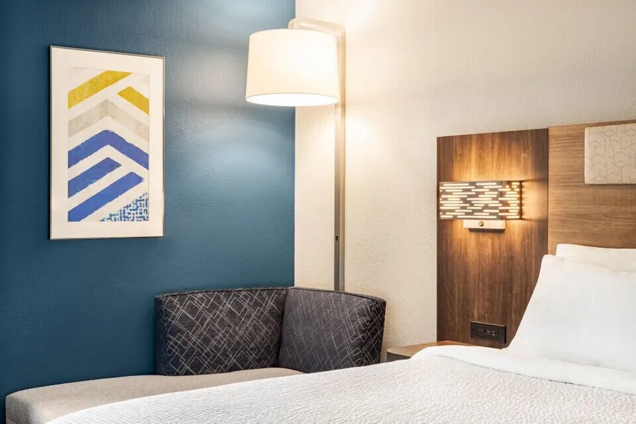 Holiday Inn Express Bowling Green by IHG hotel detail image 6