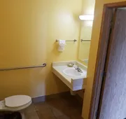 Travelodge by Wyndham Wenatchee hotel detail image 4
