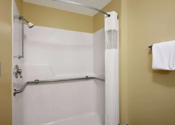 Travelodge by Wyndham Wenatchee hotel thumbnail 5
