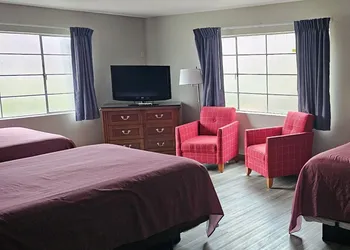 Downtown Inn hotel thumbnail 8