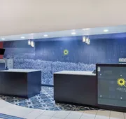 La Quinta Inn & Suites by Wyndham Bowling Green hotel detail image 4